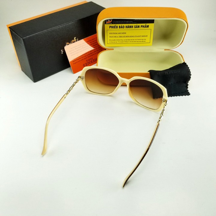 Video - Kính nữ thời trang chống tia UV - Bộ kính Full box, hộp thường hoặc kính đưng trong túi da - Giá sỉ | BigBuy360 - bigbuy360.vn