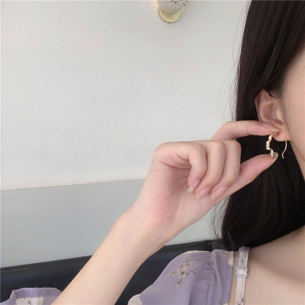 Niche Simple Face Design Earrings Personality Wild Retro Ins Women Jewelry