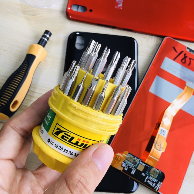 Combo Bộ Vỏ Sườn + Màn Hình Vivo V9 Zin Hàng Cao Cấp (Tặng bộ vít)