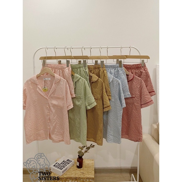 Bộ đồ Pyjama hoạ tiết kẻ dễ thương phong cách hàn quốc