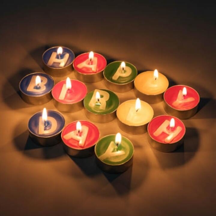 Nến Tròn Mini ARTBOX Hàn Quốc Họa Tiết Chữ Cái Chúc Mừng Sinh Nhật