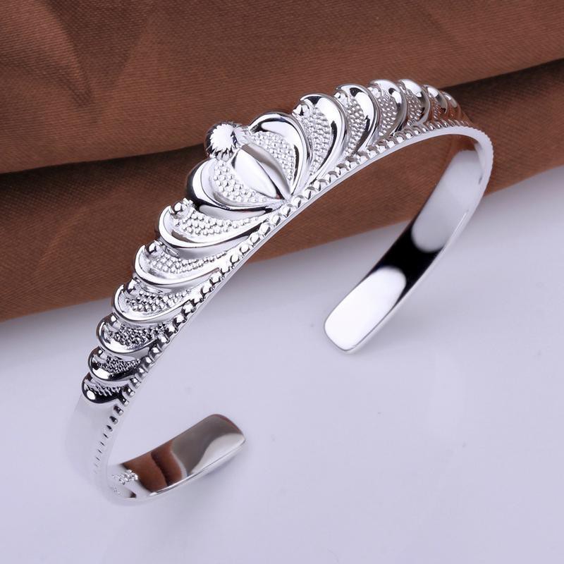 Vòng tay bạc 925 mặt hình vương miện dành cho nữ