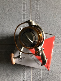 Máy câu cá yumoshi lc 3000-7000