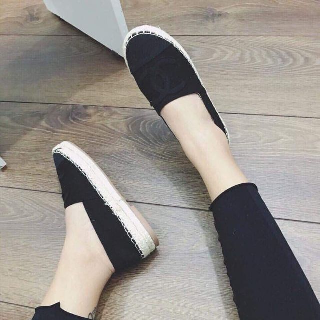 Giày slipon trần chỉ đế cói