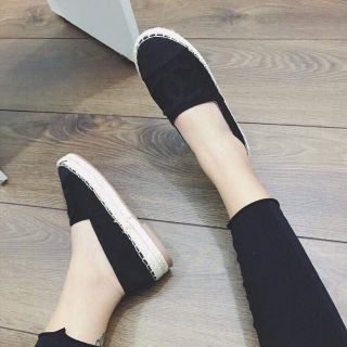 Giày slipon trần chỉ đế cói