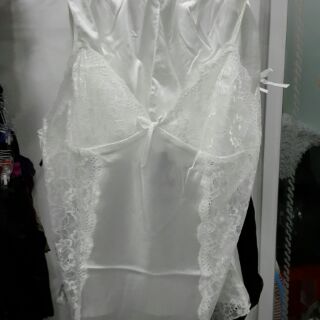 Bộ đồ ngủ satin lụa