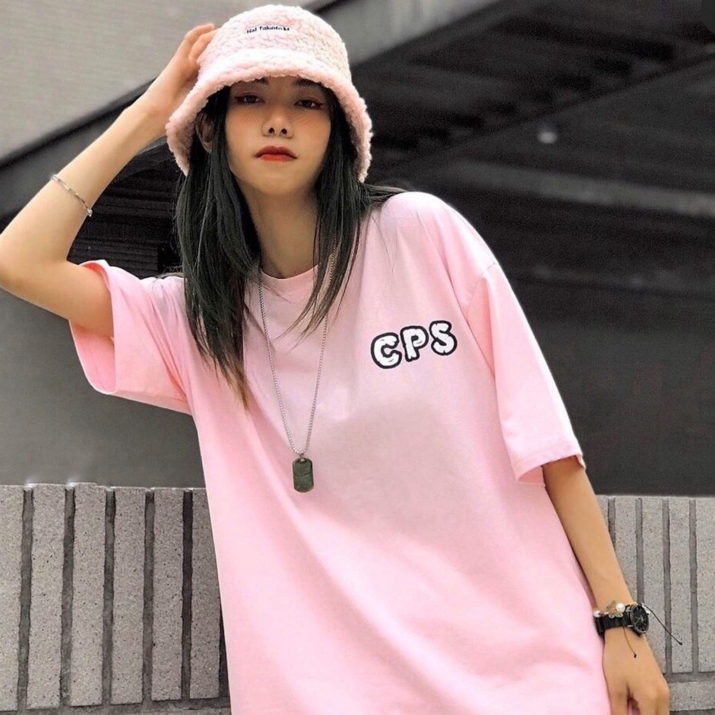 Áo thun 𝑭𝒓𝒆𝒆𝒔𝒉𝒊𝒑 Áo phông form rộng dáng Unisex L24, mặc lớp, nhóm, cặp in chữ CRISPUS WORLD WIDES CPS màu hồng.