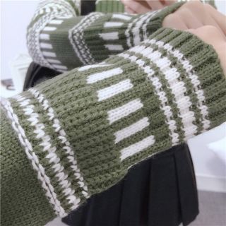 Áo Len Thổ Cẩm Xẻ Tà
