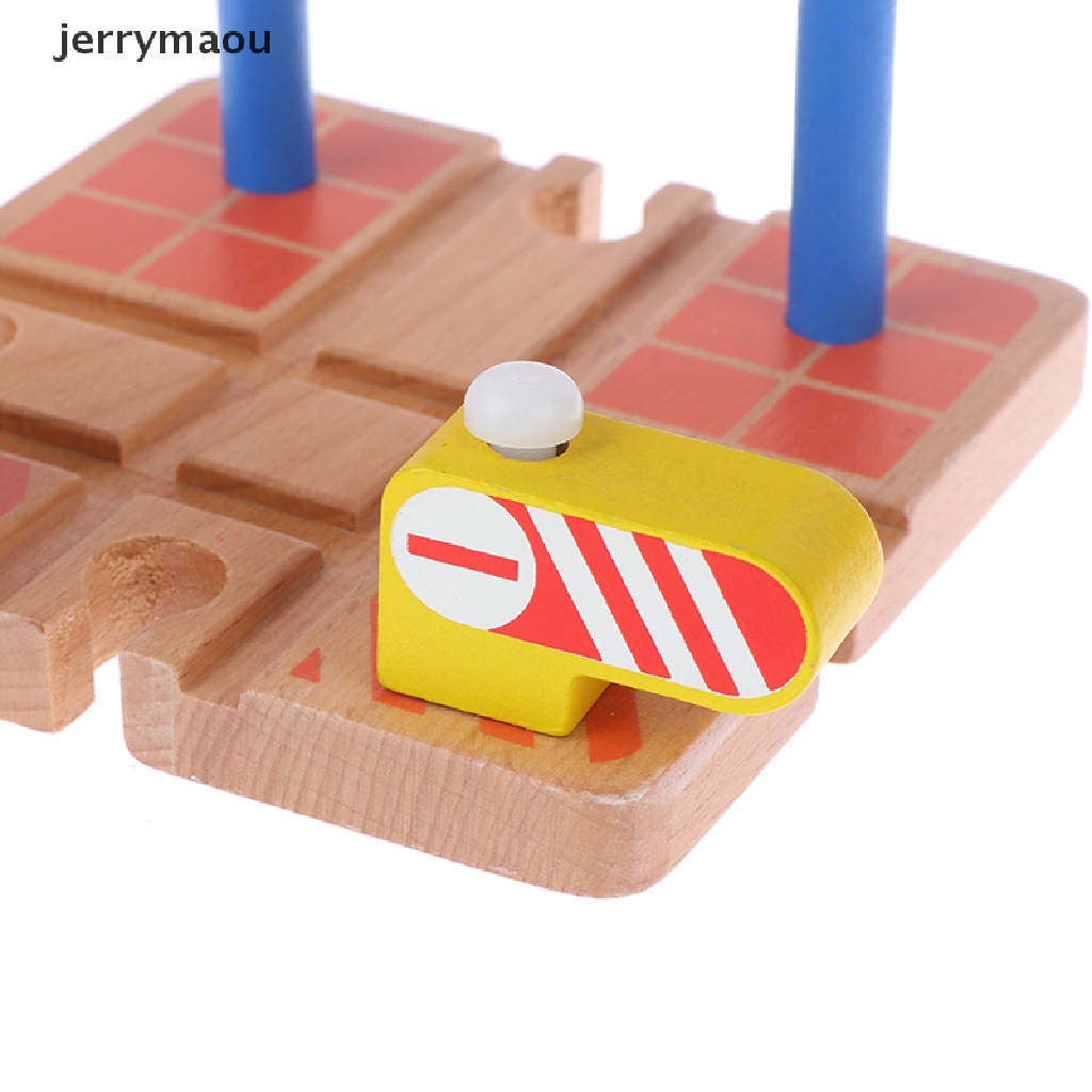 [JER] Đèn Giao Thông Bằng Gỗ Có Từ Tính Tương Thích Với Đường Ray Xe Lửa