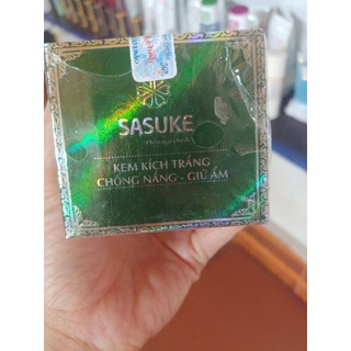 Kem kích trắng Sasuke