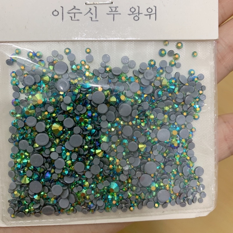 Đá chân keo mix size, đá gắn móng