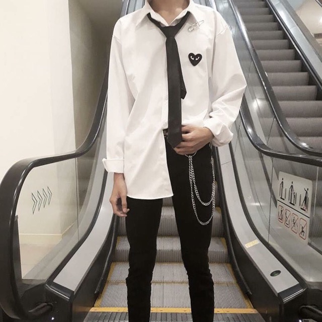 SƠ MI TRẮNG TIM ĐEN