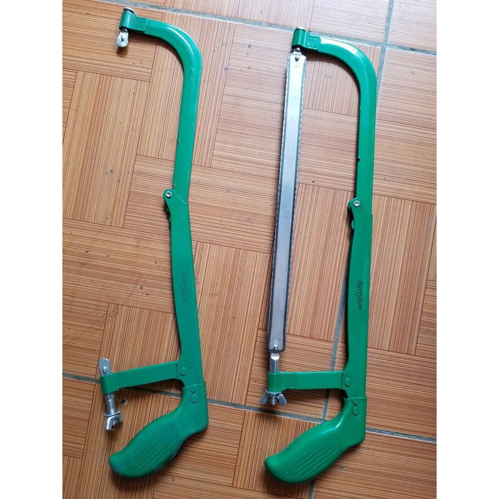 Bộ cưa sắt bao gồm lưỡi cưa