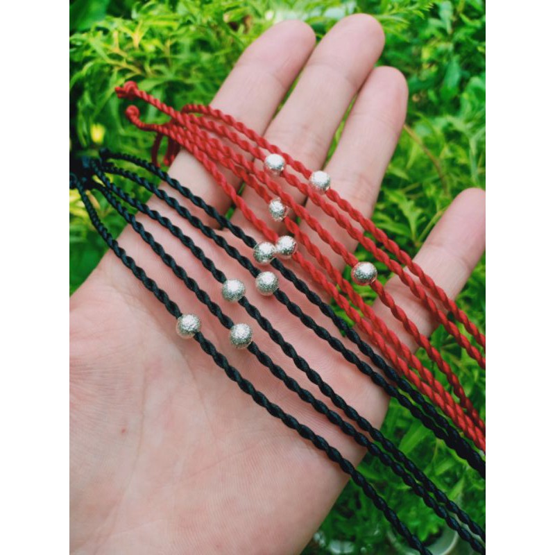 Vòng Tay Chỉ Đỏ , Chỉ Đen May Mắn Mix Bi Nhám Hợp Kim Mạ Bạc 6mm