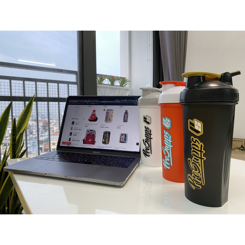 Bình lắc Prosupps 600ml (màu ngẫu nhiên)