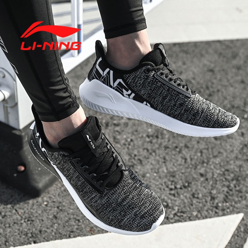 Giày thể thao nam Lining 2020 - ARHP051 sẵn size 40