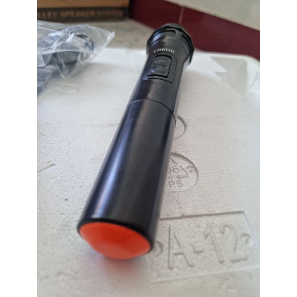 ] Micro Không Dây Loa Kéo Karaoke Enkor L1218K - L0810K