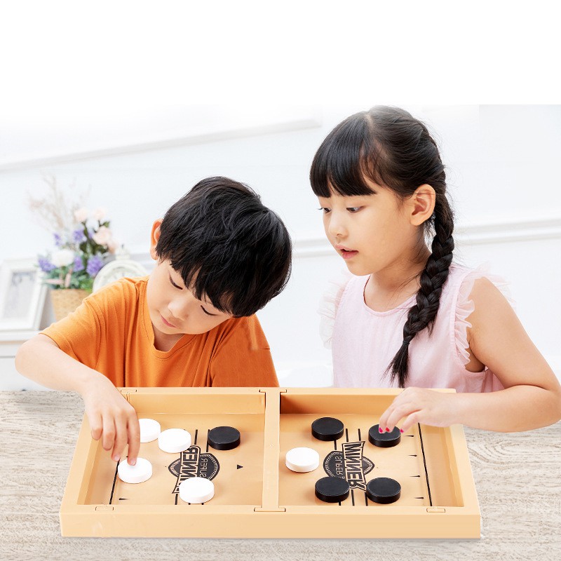 Sling Puck cờ nảy game bắn quân cờ