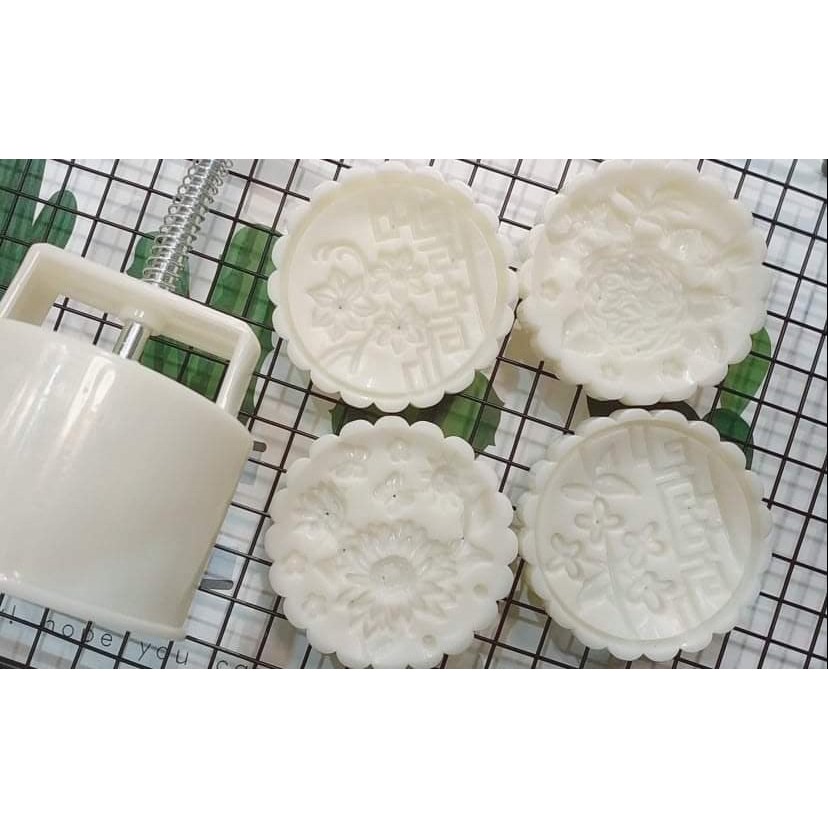 [Siêu Sale] [Rẻ vô địch] Khuôn trung thu lò xo 4 mặt Cúc 150g