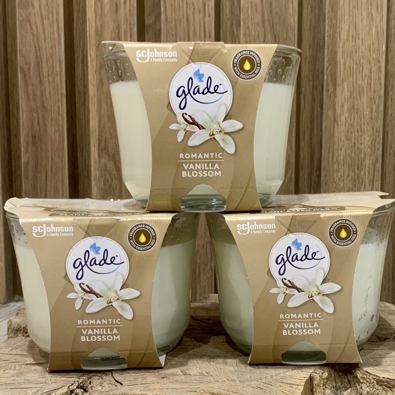 Nến thơm Glade Romantic Vanille Blossom nhập khẩu Đức