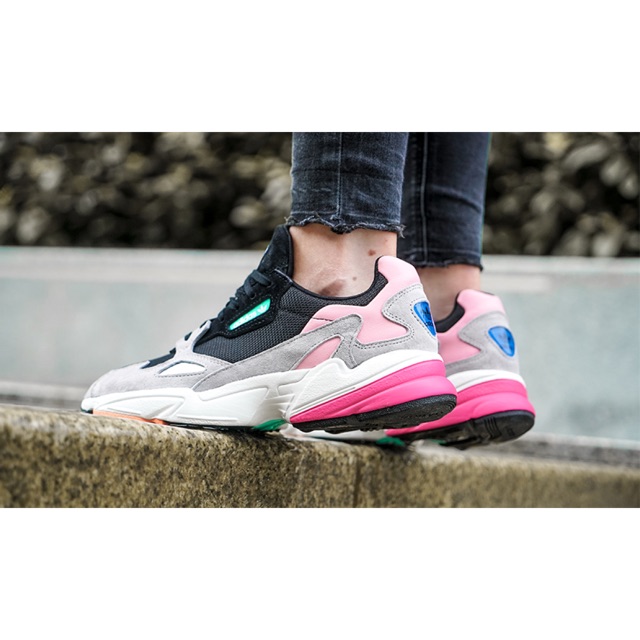 Giày Adidas Falcon