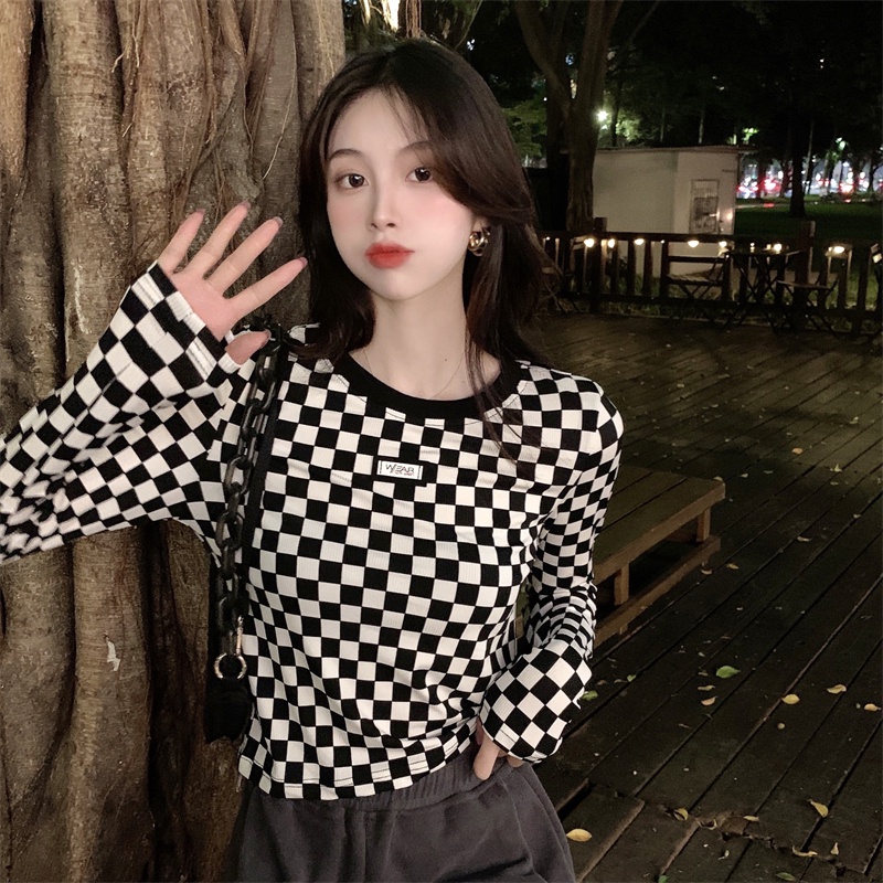 Áo Thun Tay Dài Cổ Tròn Kẻ Sọc Thiết Kế Trẻ Trung Cá Tính