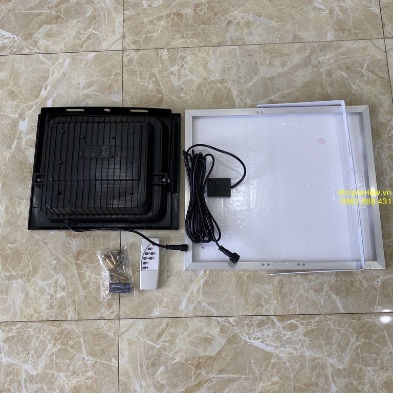 Đèn pha năng lượng mặt trời 300w cao cấp siêu sáng siêu bền, chống nước chống bụi