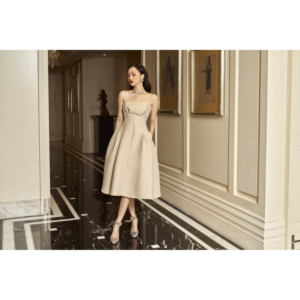 Đầm hai dây RECHIC cúp ngực Swan Strap màu beige | BigBuy360 - bigbuy360.vn