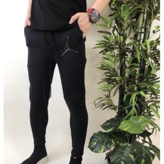 Quần Jogger nam chuẩn men