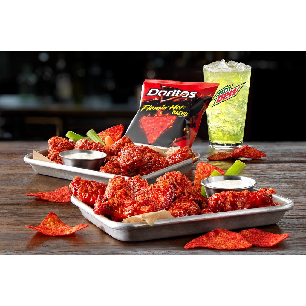 Bánh Snack hiệu Doritos Flamin Hot Nacho 11oz - Hàng nhập USA