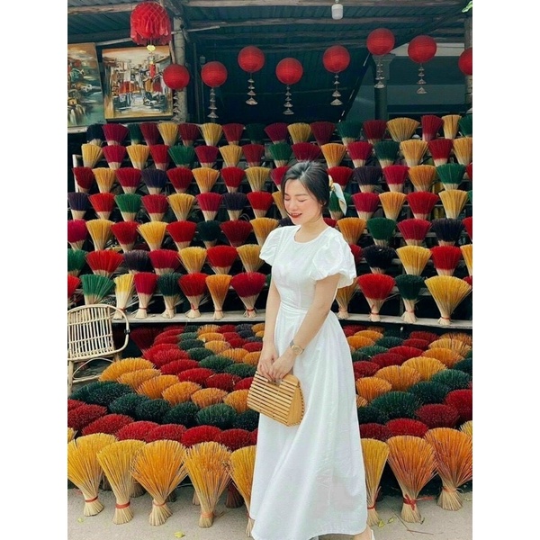 Đầm midi trắng cut out lưng ✨✨