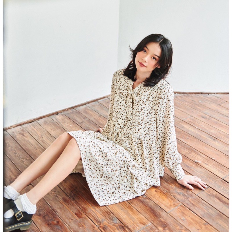 Đầm Bleubird hoa nhí cắt tag size M