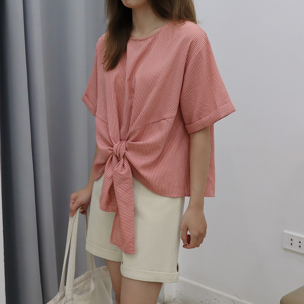 Áo sơ mi ngắn tay dáng lửng buộc nơ - Bowy Shirt - ufothebasic