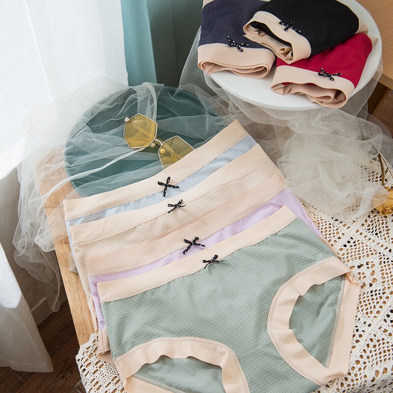 Quần lót nữ Wexuu Design, Quần lót Cotton mặt lưới cao cấp phối màu viền chất liệu co dãn QC09