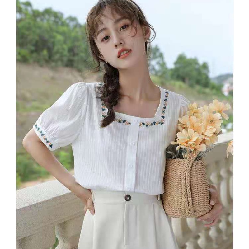 [ Mã 151FASHIONSALE1 giảm 10K đơn 50K ] Áo kiểu cổ vuông tay phồng thêu họa tiết phong cách mùa hè thanh lịch cho nữ