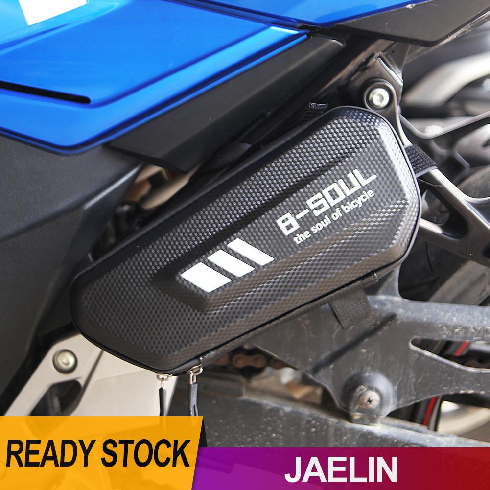 Túi đựng đồ bằng vỏ cứng dùng để treo trên xe máy tiện lợi