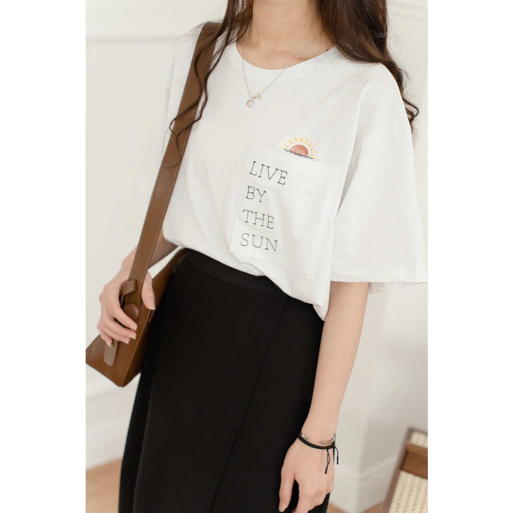 Áo thun thêu Colorful Embroidery T-shirt dáng oversize MADELEN