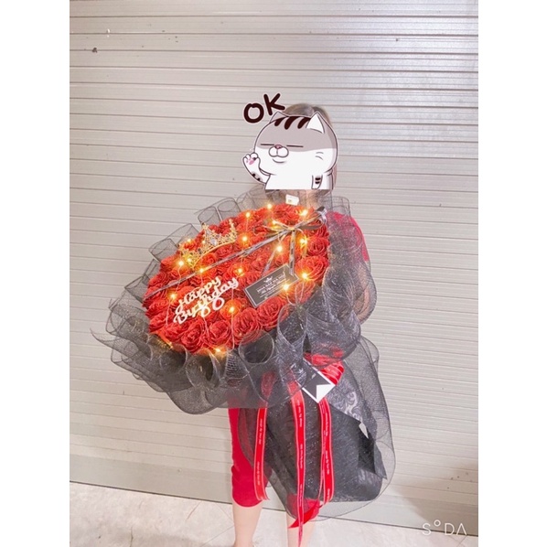 Hoa sinh nhật-quà 20/10: Bó hoa hồng nhũ 50 bông kết hơp lưới siêu sang tặng full phụ kiện