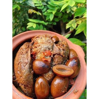 Cá Diếc Kho Niêu