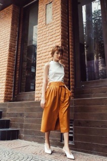 🍂Set đồ áo basic trắng mix chân váy màu vàng đồng
