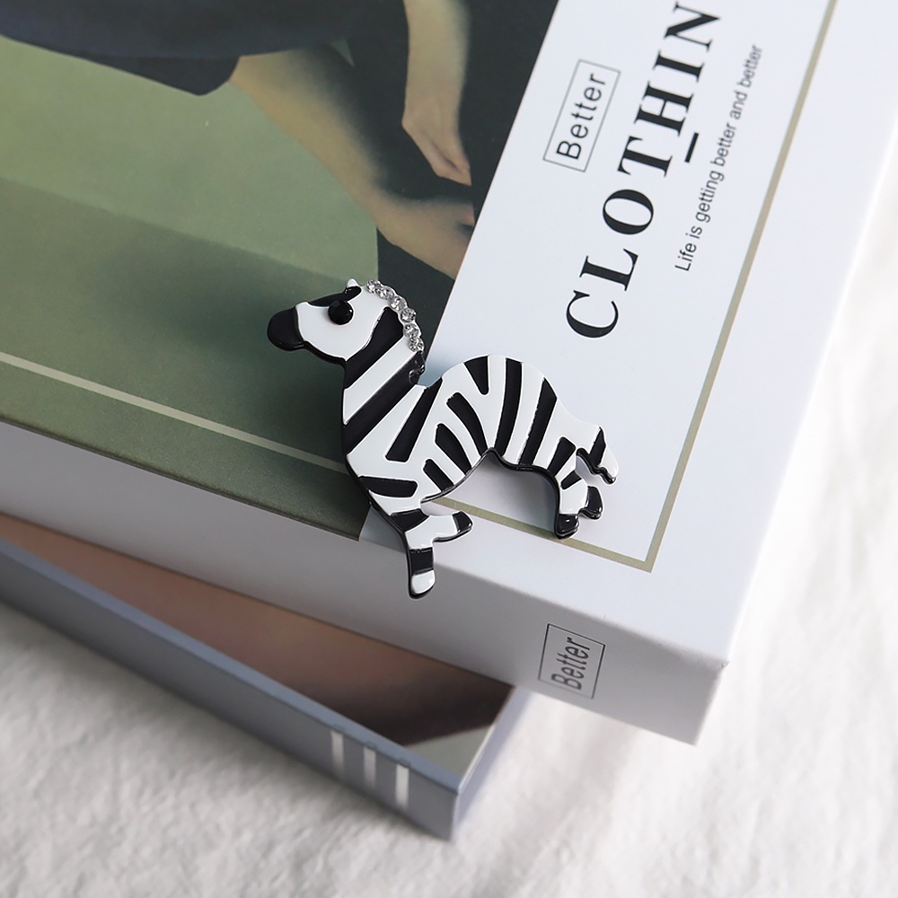 Ghim cài áo KIDSBOWS acrylic kiểu chú ngựa vằn thời trang dành cho nữ