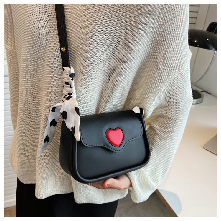 Túi Xách Nữ Đeo Chéo Dây Mắc Xích Thời Trang 2022