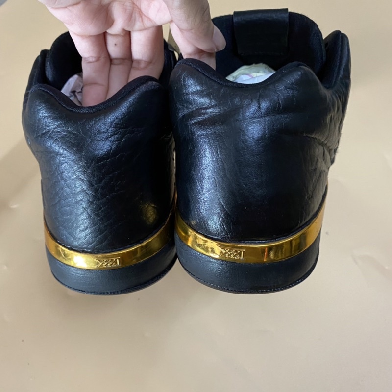 Giày chính hãng đã qua sử dụng