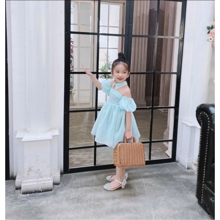 Đầm công chúa hạt gạo trễ vai cho bé gái