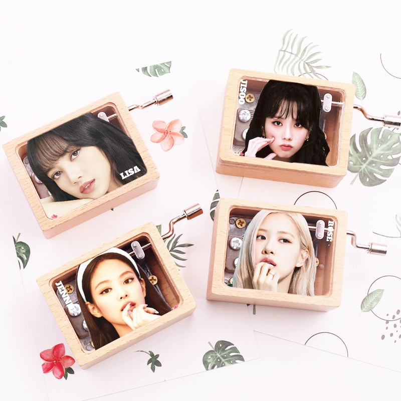 Hộp Nhạc Kpop BLACKPINK Lisa Beech