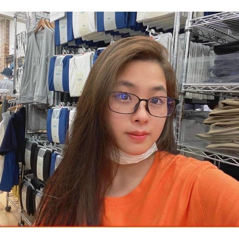Kính chống UV, ánh sáng xanh Uniqlo