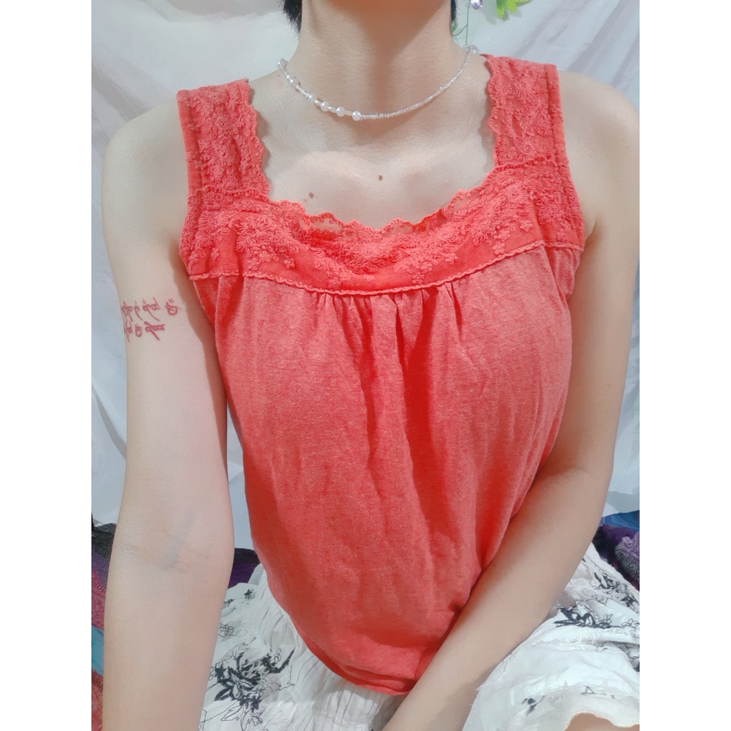 Áo thun phối ren bánh bèo 2hand