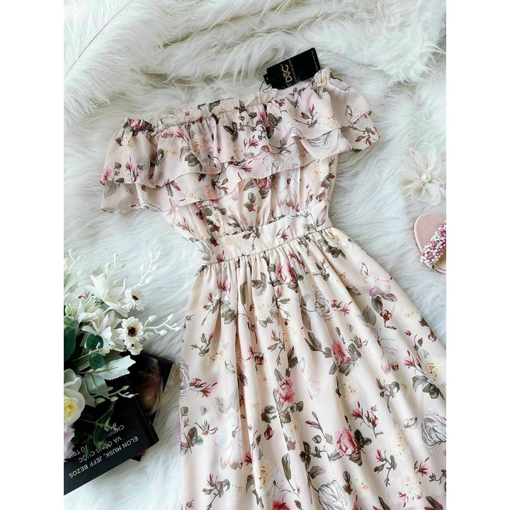Đầm hoa bèo ngực trễ vai có mút
