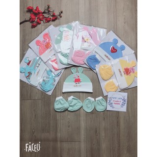 Combo 1 nón, 1 cặp vớ chân và 1 cặp bao tay cho bé sơ sinh