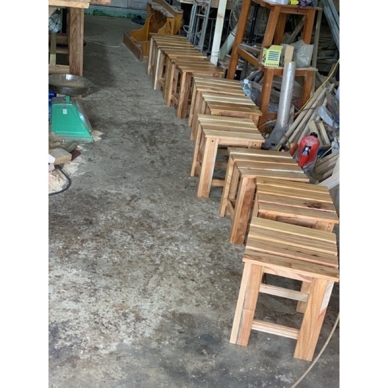 ghế pallet gỗ tự nhiên / mặt vuông 30 cao 30cm
